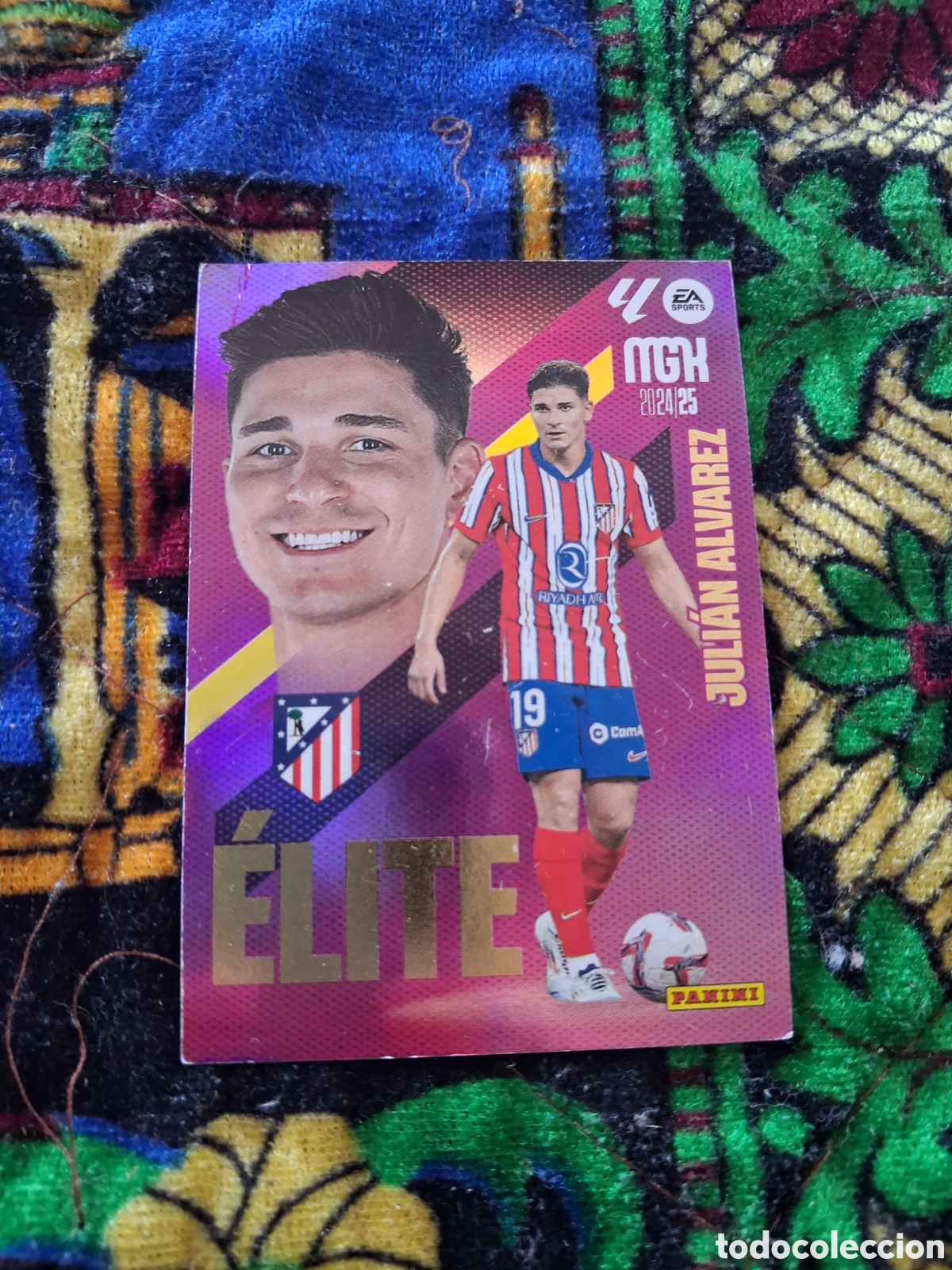 Fu&szlig;ball-Sticker: E1374. Juli&aacute;n &Aacute;lvarez nueva &eacute;lite n&uacute;mero 497 del Atl&eacute;tico de Madrid Megacracks 24-25 2024-2025