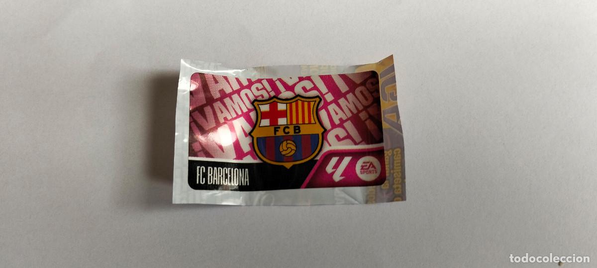 Cromos de f&uacute;tbol: CROMO CHICLE . LIGA ESTE 2026 - 27 ... ESCUDO BARCELONA -- LEER ANUNCIO.