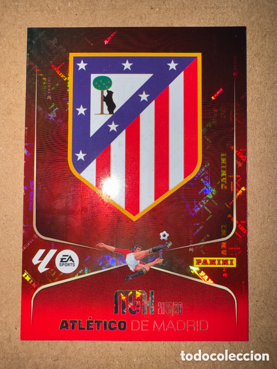 Cromos de f&uacute;tbol: # 55 Escudo Atl&eacute;tico de Madrid Megacracks 25 26 2025 2026 MGK