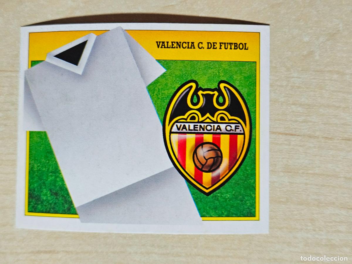 Fu&szlig;ball-Sticker: ESTE 91 92 - UNIFORME Y ESCUDO - VALENCIA - CROMO RECUPERADO