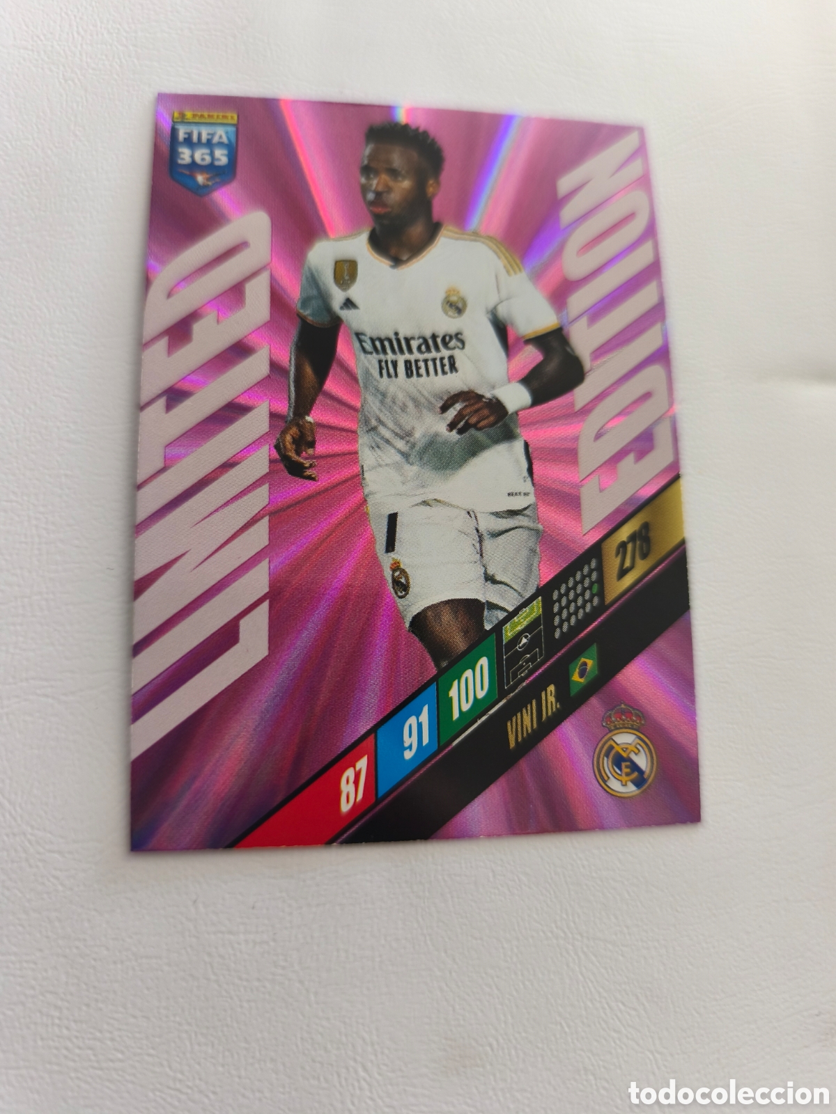 Cromos de f&uacute;tbol: CROMO VIN&Iacute;CIUS JR REAL MADRID LIMITED EDITION ADRENALYN XL FIFA 365 2023-2024. Nuevo.
