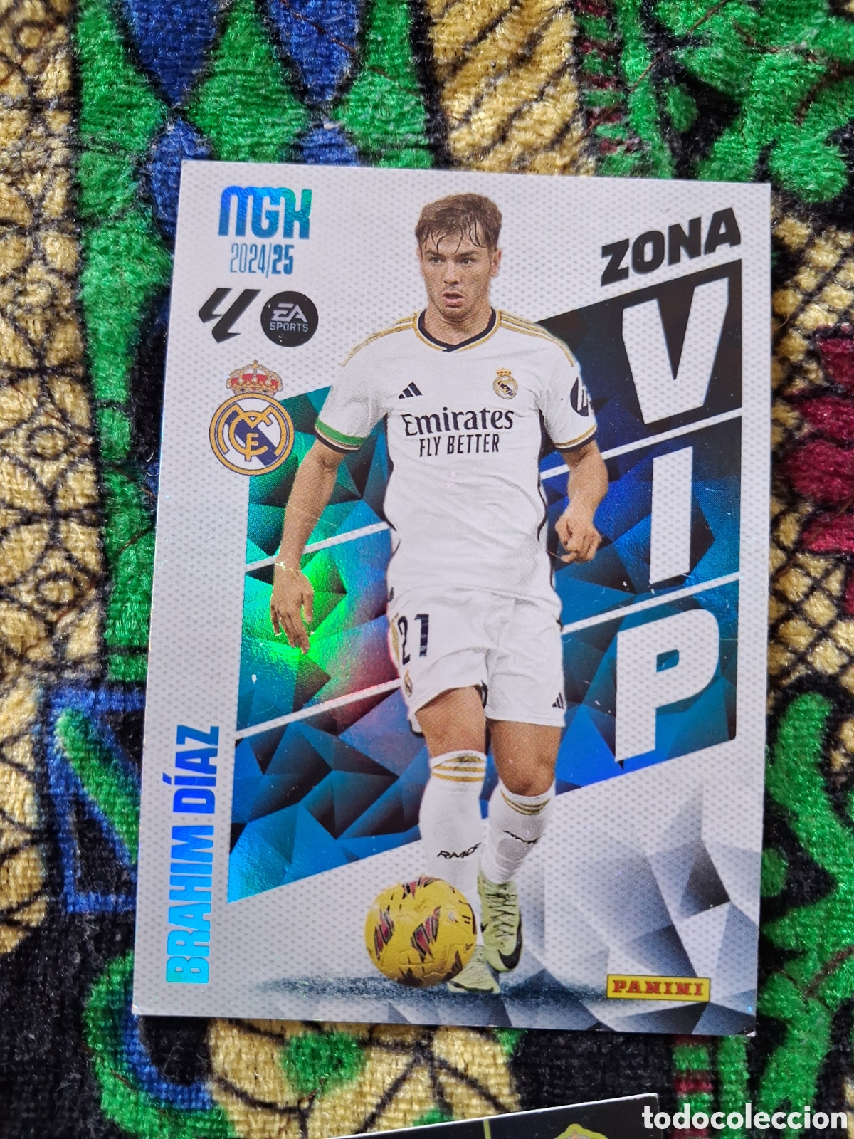 Cartes &agrave; collectionner de Football: Brahim D&iacute;az Real Madrid ZONA VIP n&deg;390 / PANINI MEGACRACKS 2024/2025