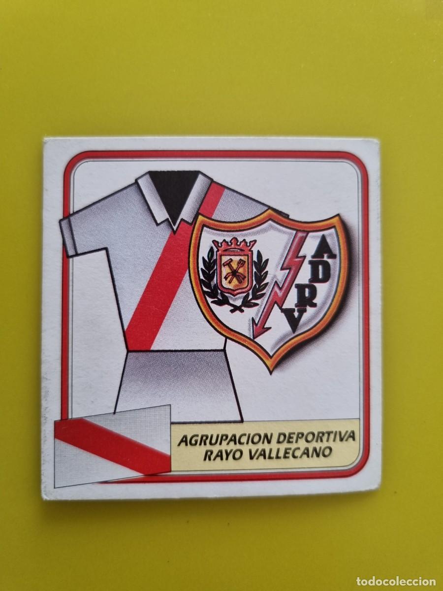 Cromos de f&uacute;tbol: CROMO FUTBOL LIGA ESTE 89 90 1989 1990 NUNCA PEGADO SIN PEGAR UNIFORME Y ESCUDO RAYO VALLECANO AR926