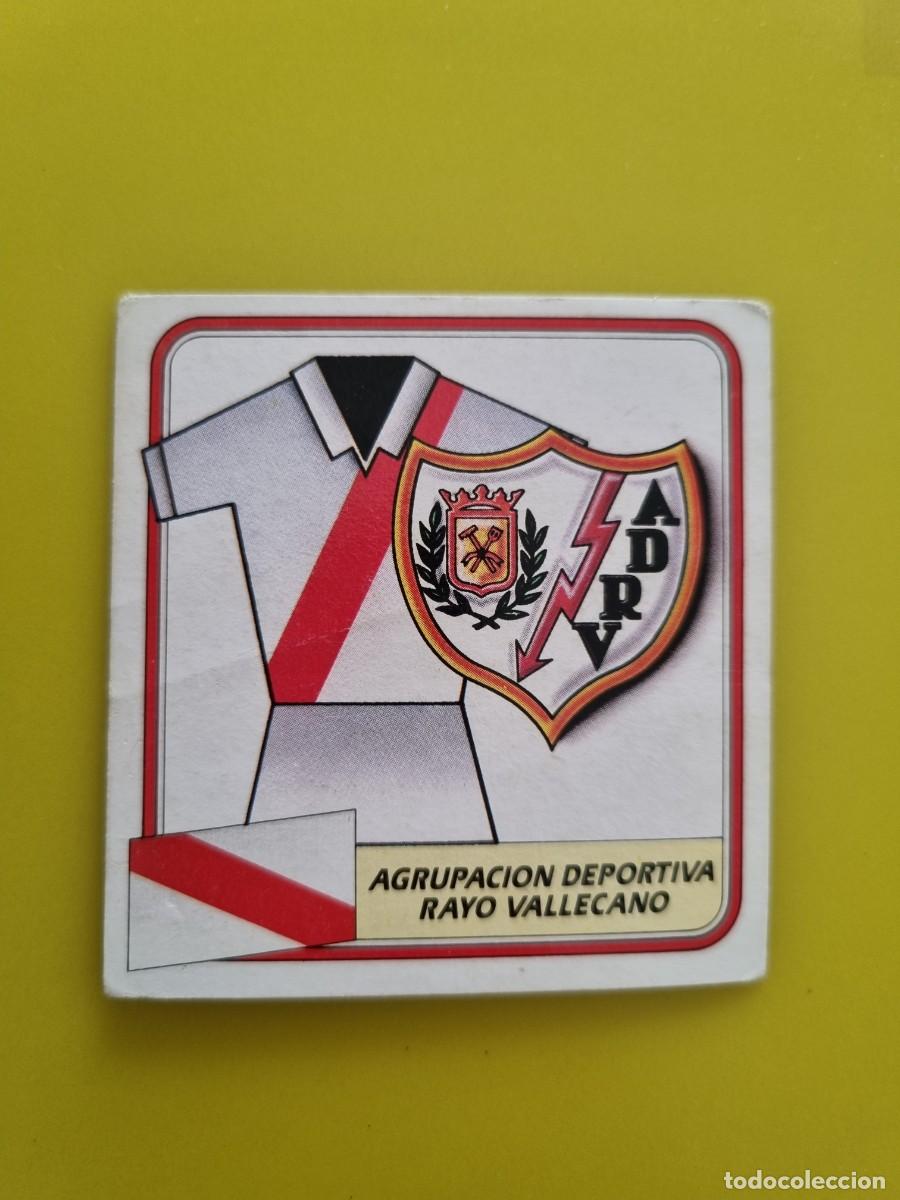 Cromos de f&uacute;tbol: CROMO FUTBOL LIGA ESTE 89 90 1989 1990 NUNCA PEGADO SIN PEGAR UNIFORME Y ESCUDO RAYO VALLECANO AR926