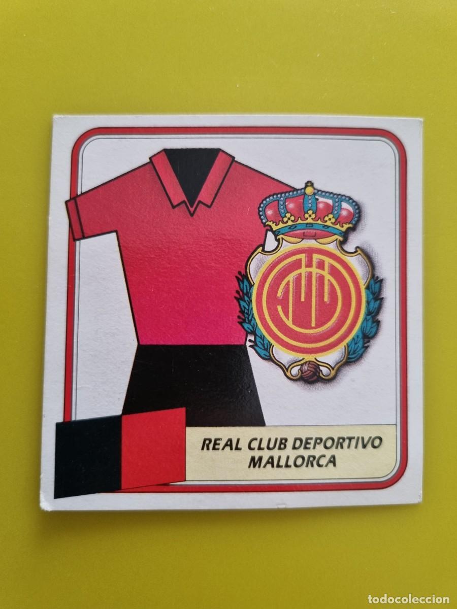 Football Stickers: CROMO FUTBOL LIGA ESTE 89 90 1989 1990 NUNCA PEGADO SIN PEGAR UNIFORME Y ESCUDO RCD MALLORCA AR926
