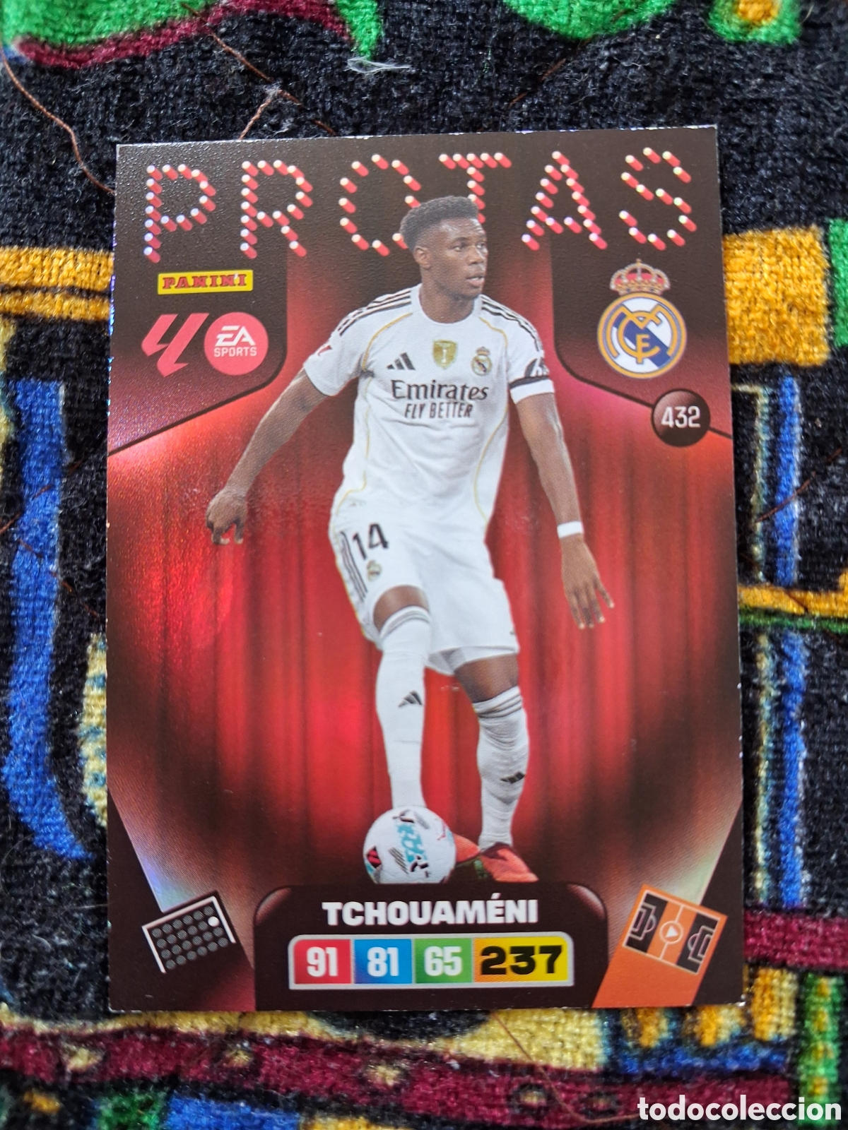 Cromos de f&uacute;tbol: Tchouameni Protas n&uacute;mero 432 del Real Madrid cromo adrenalyn XL 25-26 2025-2026