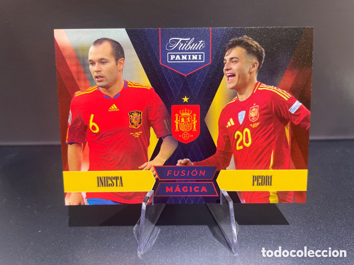 Cromos de Futebol: Iniesta Pedri 85 Fusion Magica Panini Tribute Seleccion Espa&ntilde;ola 2010-2026 Vamos Campeones