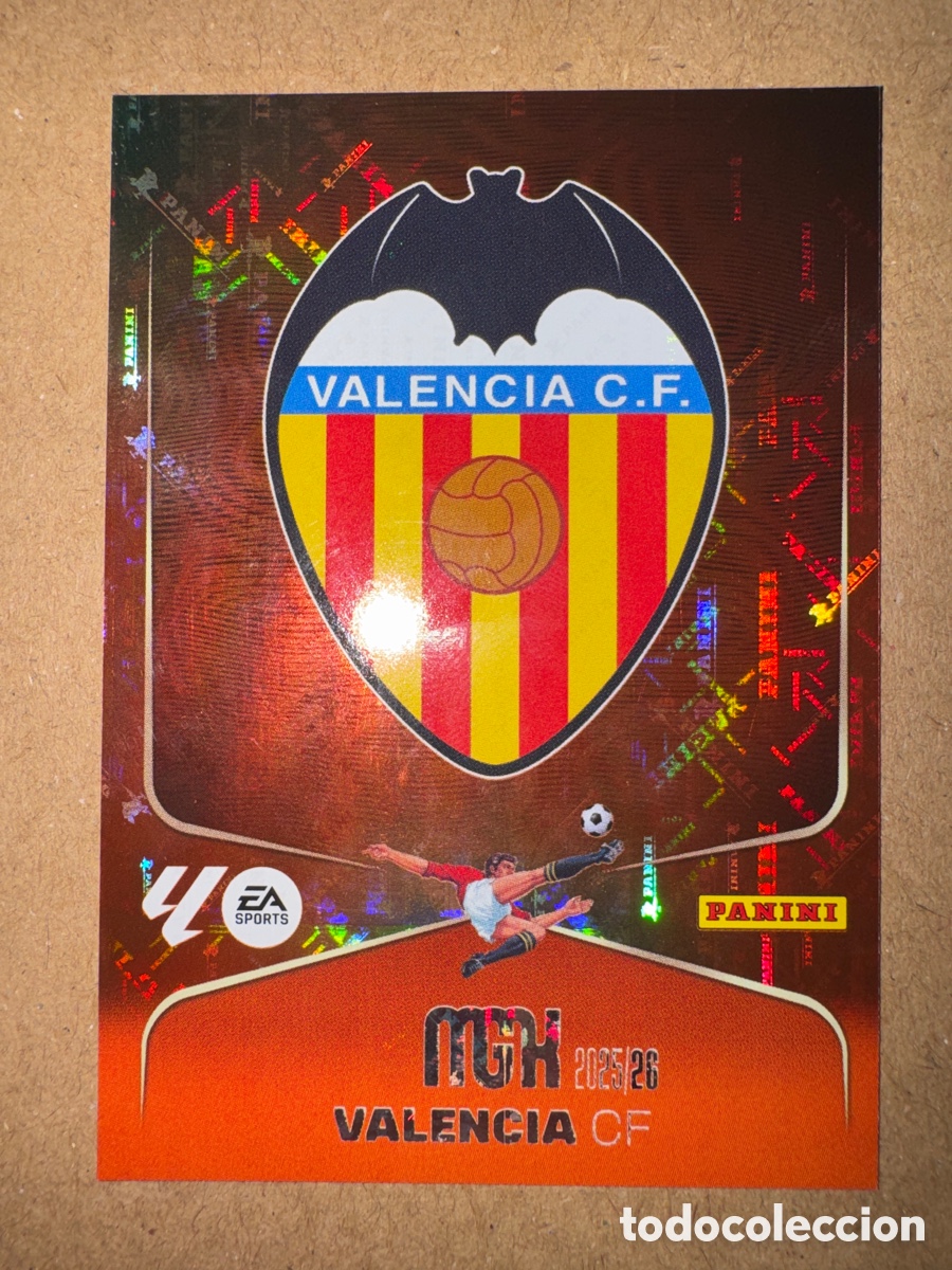 Cromos de f&uacute;tbol: # 343 Escudo Valencia Megacracks 25 26 2025 2026 MGK