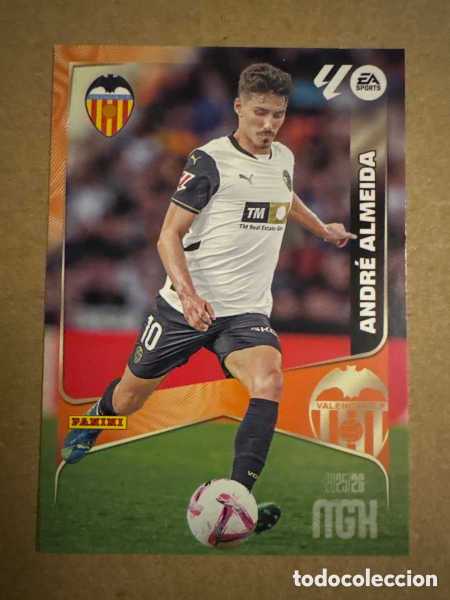 Cromos de f&uacute;tbol: # 354 Andr&eacute; Almeida Valencia Megacracks 25 26 2025 2026 MGK