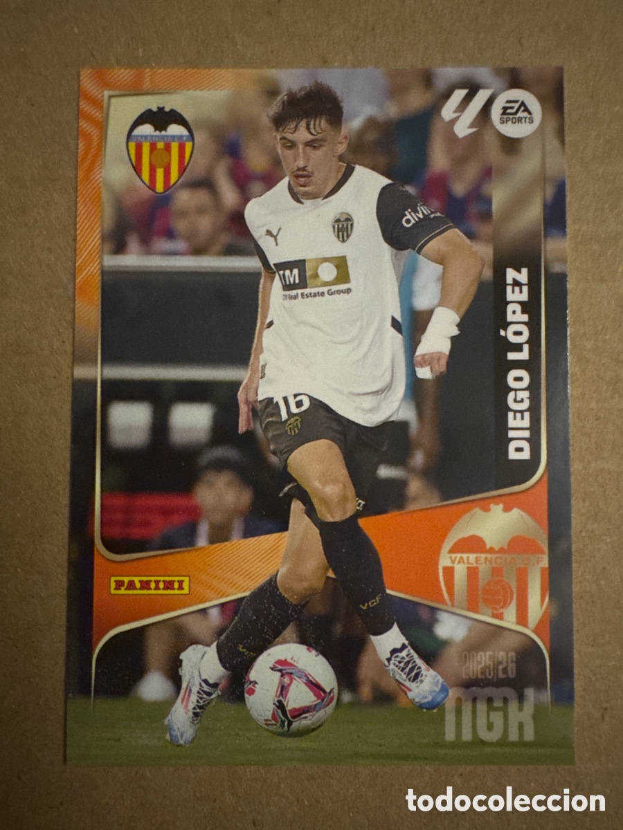 Cromos de f&uacute;tbol: # 359 Diego L&oacute;pez Valencia Megacracks 25 26 2025 2026 MGK
