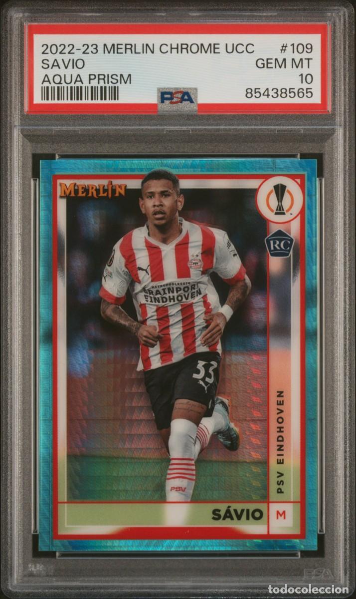 Fu&szlig;ball-Sticker: Savio #109 PSV Eindhoven Topps Merlin Chrome Aqua Prism 2022 23 Psa 10