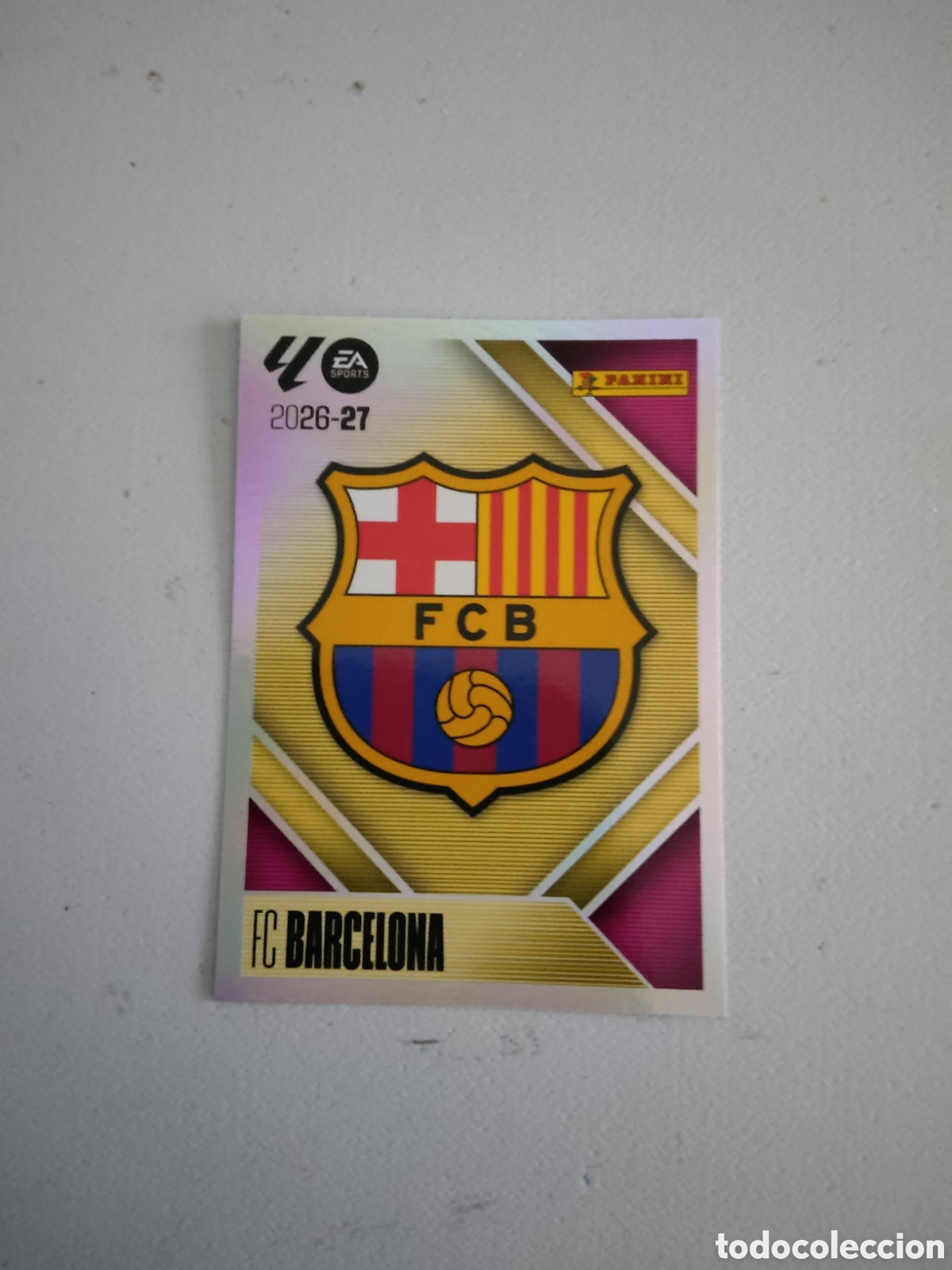 Cromos de f&uacute;tbol: 1 ESCUDO BARCELONA LIGA ESTE 2026 2027