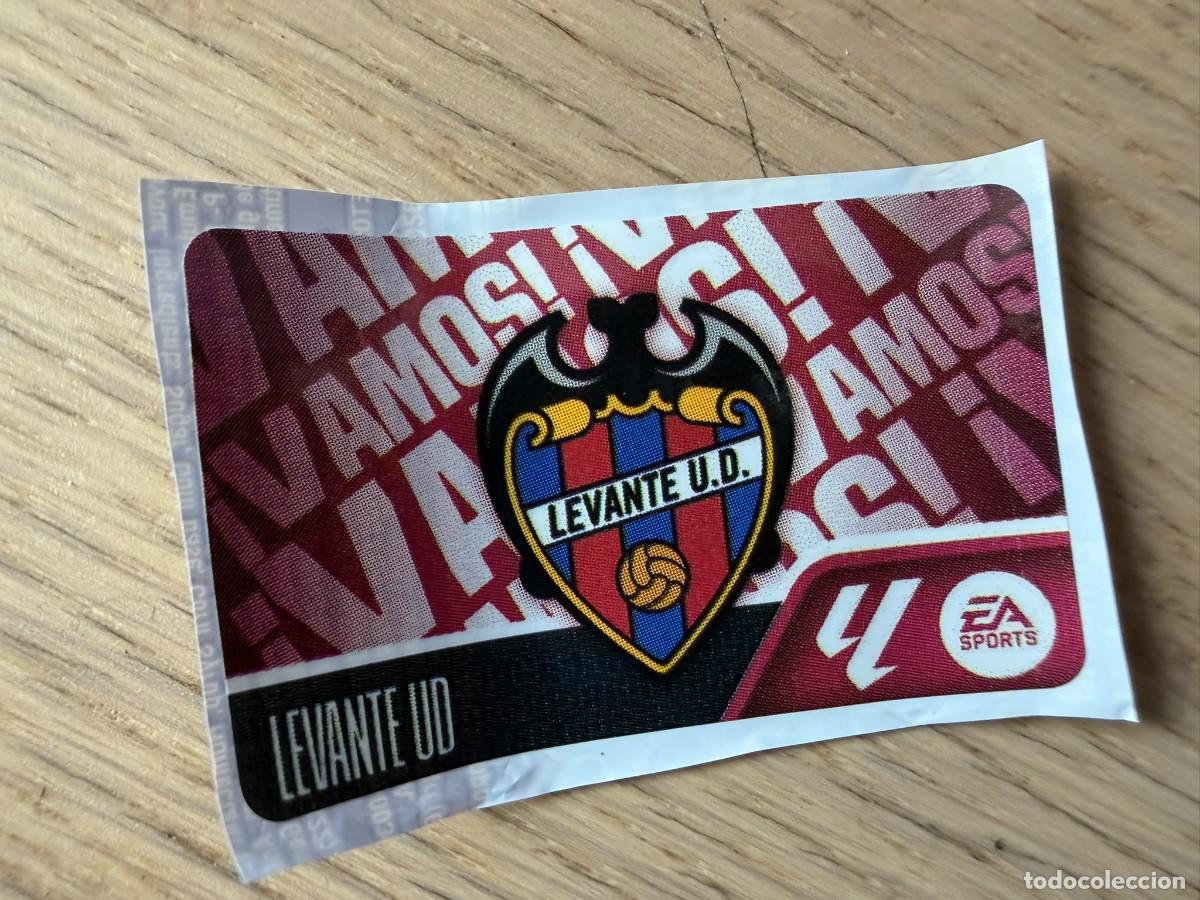 Cromos de f&uacute;tbol: VAMOS ESCUDO LEVANTE 25 26 2026 2027 LIGA EA SPORTS CHICLES CHICLE ESTE SIN PEGAR STICKER