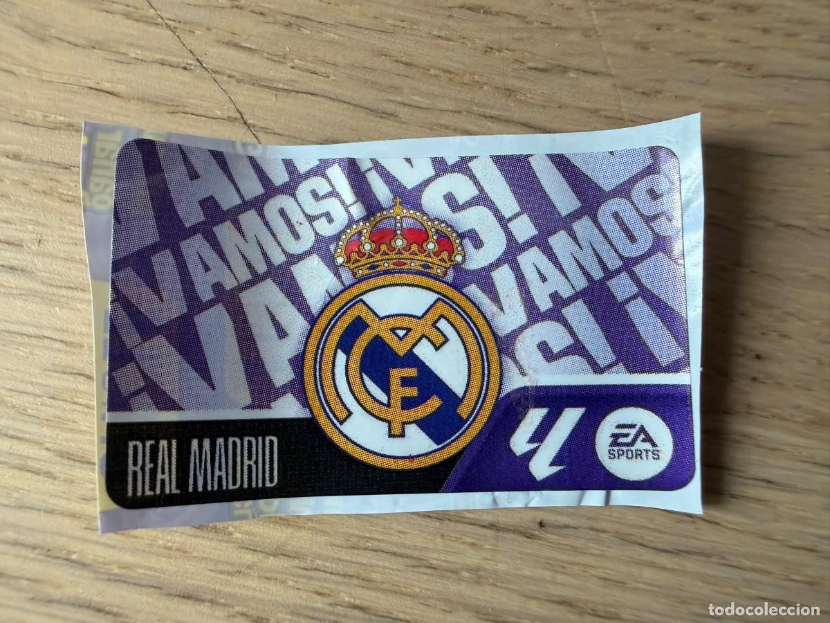 Cromos de f&uacute;tbol: VAMOS ESCUDO REAL MADRID 26 27 2026 2027 LIGA EA SPORTS CHICLES CHICLE ESTE SIN PEGAR STICKER