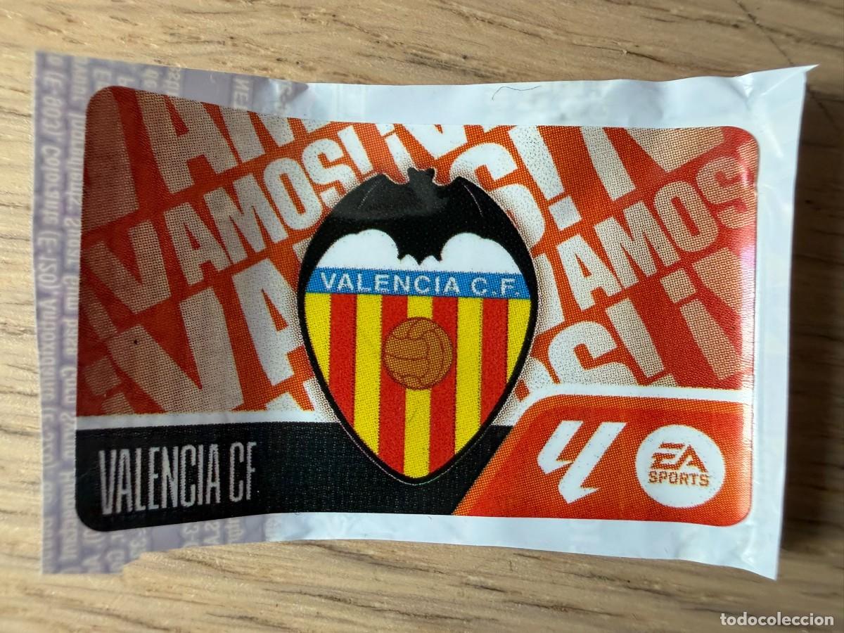 Cromos de f&uacute;tbol: VAMOS ESCUDO VALENCIA 26 27 2026 2027 LIGA EA SPORTS CHICLES CHICLE ESTE SIN PEGAR STICKER