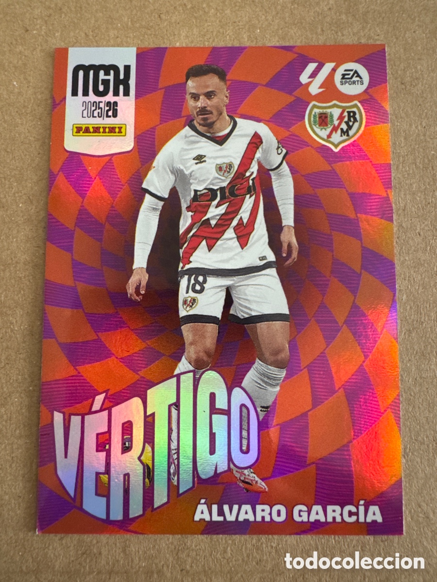 Figurine di Calcio: # 379 &Aacute;lvaro Garc&iacute;a V&eacute;rtigo Rayo Vallecano Megacracks 25 26 2025 2026 MGK
