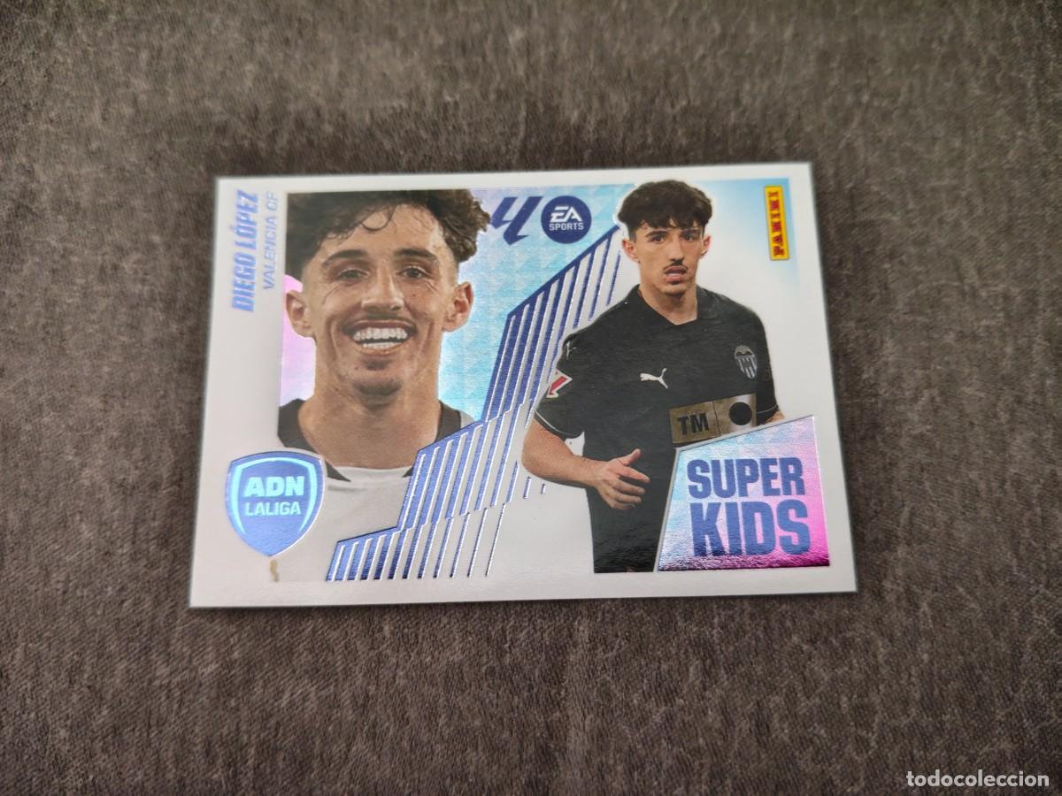 Figurine di Calcio: Cromo 7 DIEGO L&Oacute;PEZ VALENCIA CF SUPER KIDS. Colecci&oacute;n LALIGA F&uacute;tbol 2025-2026 PANINI Nuevo