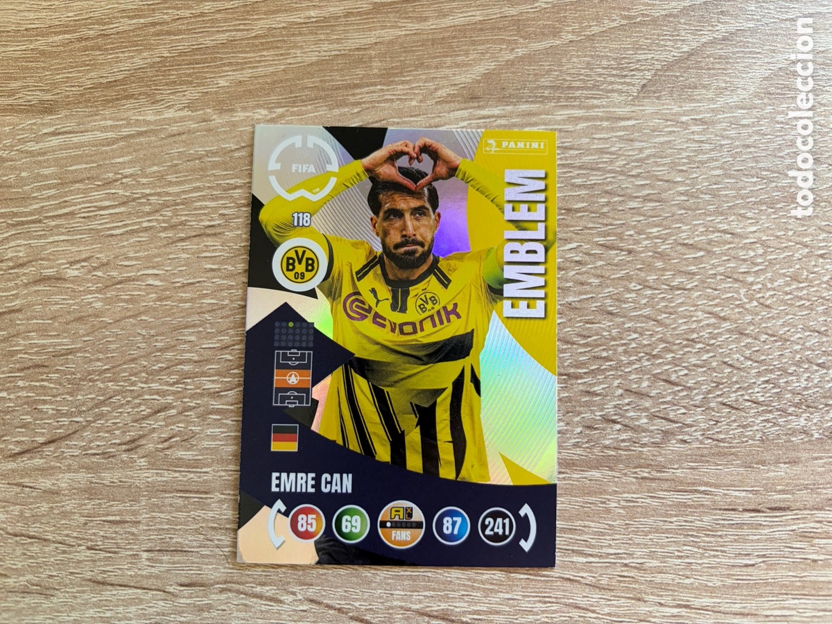 Cromos de f&uacute;tbol: 118 EMRE CAN PANINI FIFA CLUB WORLD CUP 2025 ADRENALYN XL EMBLEM BORUSSIA DORTMUND