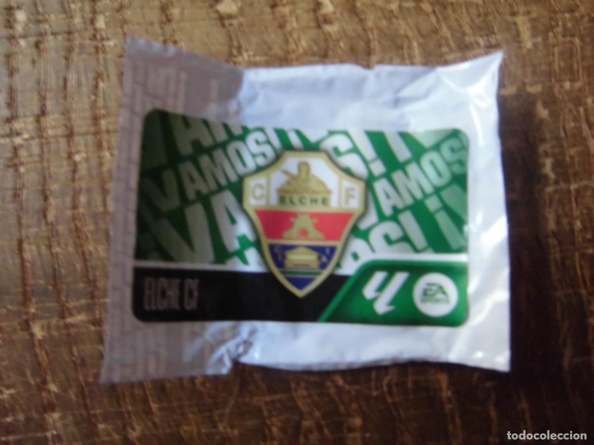 Football Stickers: ESCUDO ELCHE LOS CHICLES DE LA LIGA 2026-27