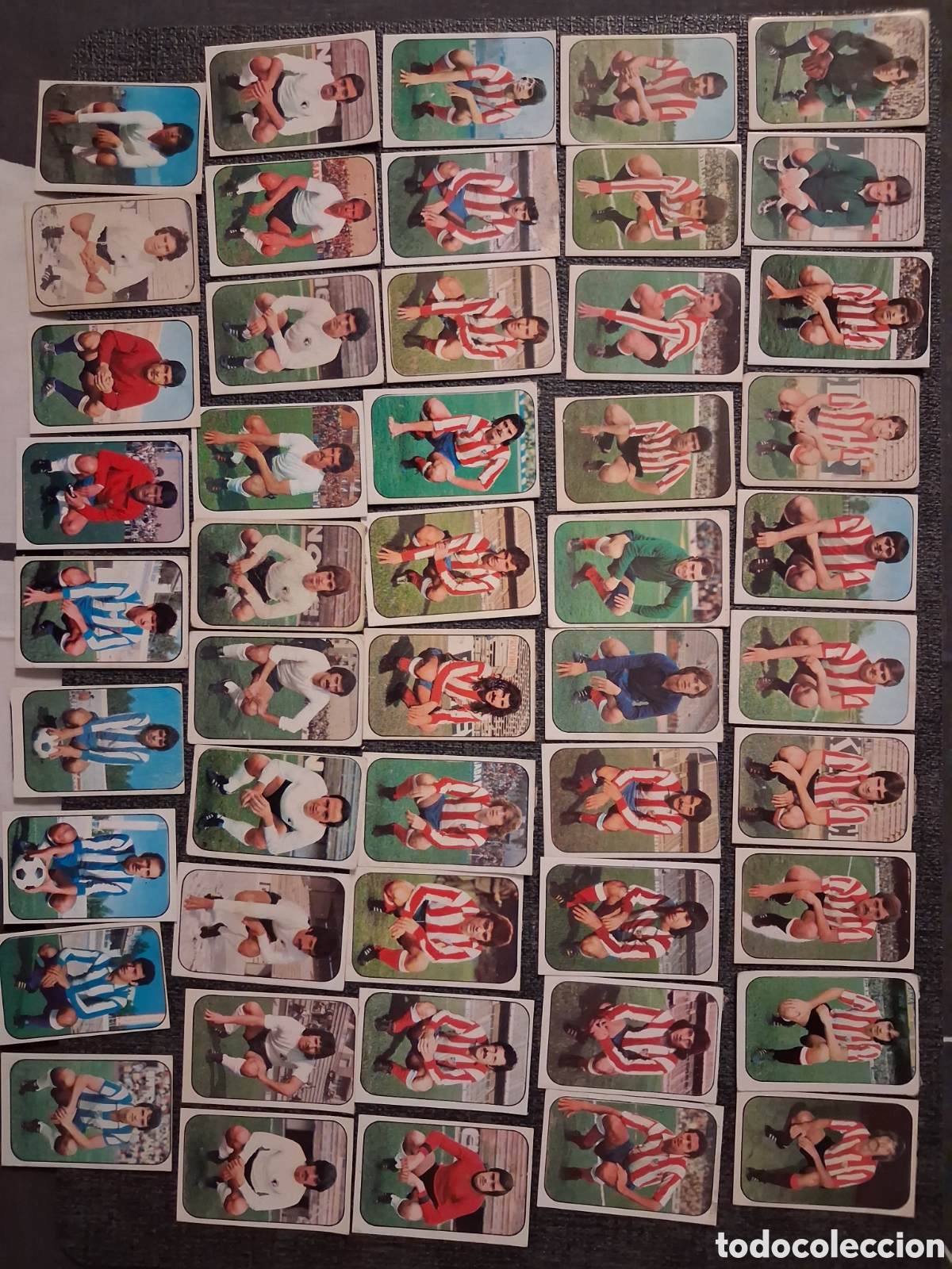 Cromos de f&uacute;tbol: 246 cromos.diferentes este 76/77 recuperados