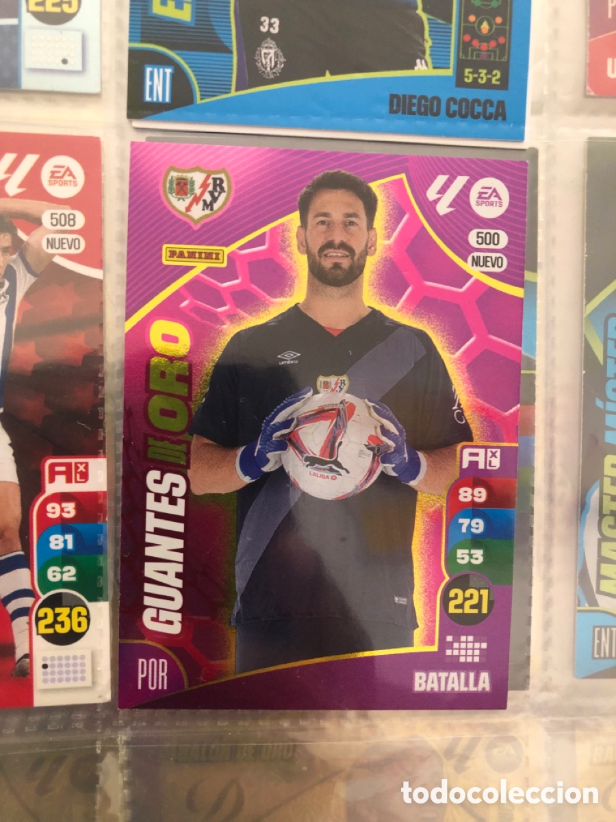 Cromos de f&uacute;tbol: Batalla Nuevo guantes de oro n&uacute;mero 500 del rayo Vallecano cromo adrenalyn XL 24-25 2024-2025