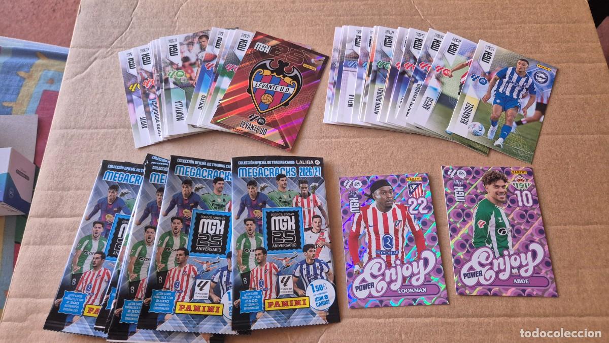 Fu&szlig;ball-Sticker: LOTE MEGACRACKS 2026 2027. 31 CROMOS SIN REPETIR Y SOBRES VACIOS