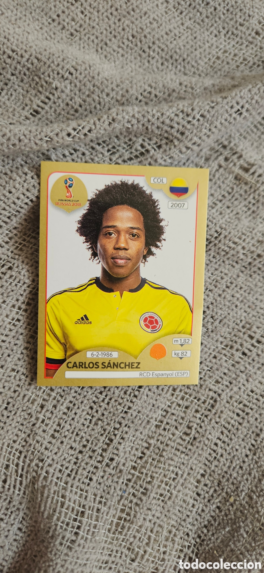 Cromos de f&uacute;tbol: Carlos S&aacute;nchez Colombia mundial russia Rusia 2018 18 sin pegar 640 versi&oacute;n Suiza oro dorado
