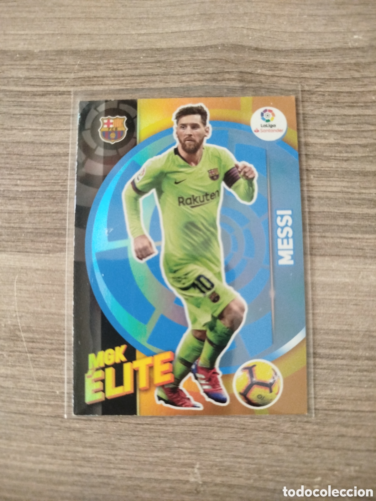 Football Stickers: Megacracks 2019/20.F.C.BARCELOMA.MESSI (&Eacute;LITE).