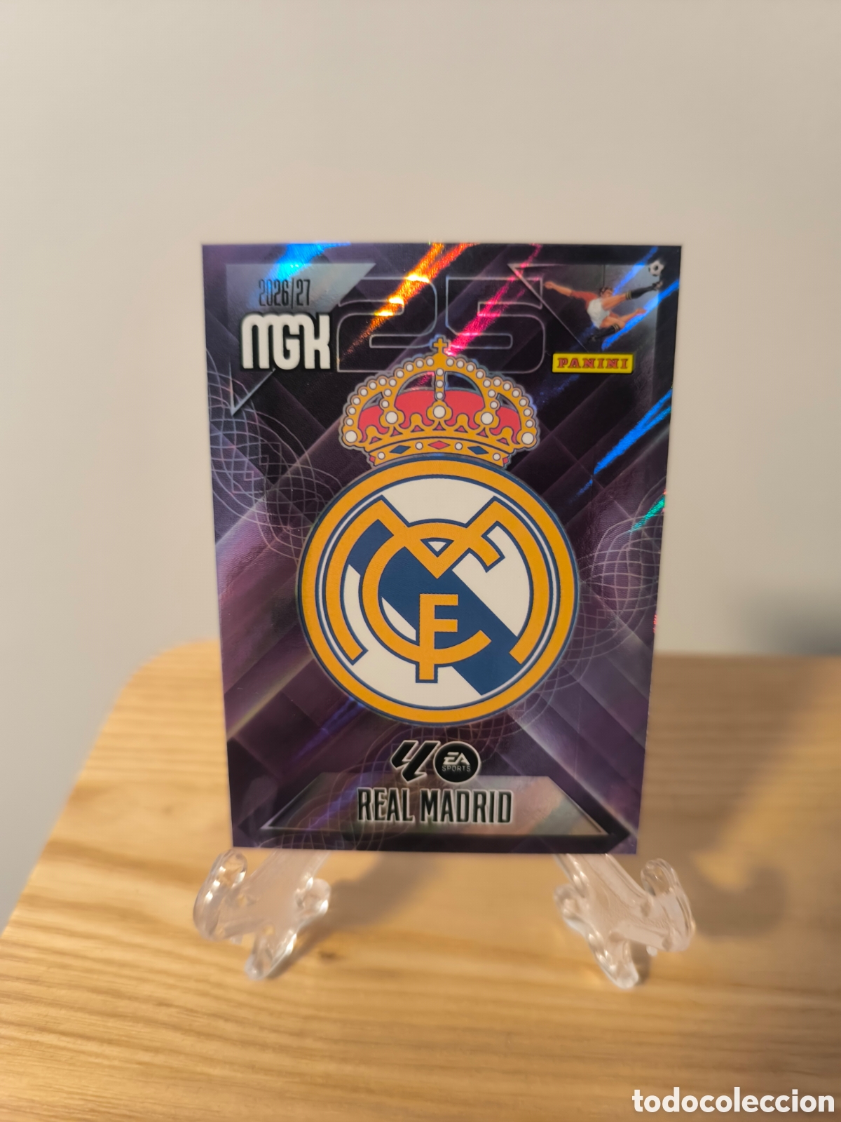 Football Stickers: Escudo Real Madrid megacracks 2026-27 n&deg;217