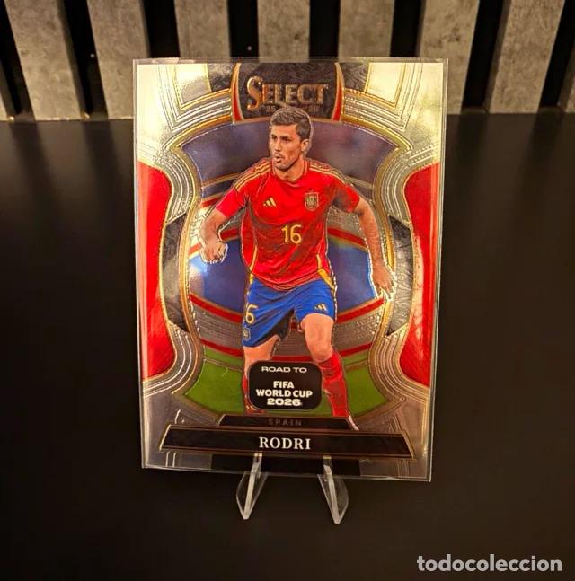 Fu&szlig;ball-Sticker: Rodri #65 Espa&ntilde;a Panini Select Road To FIFA World Cup 2026
