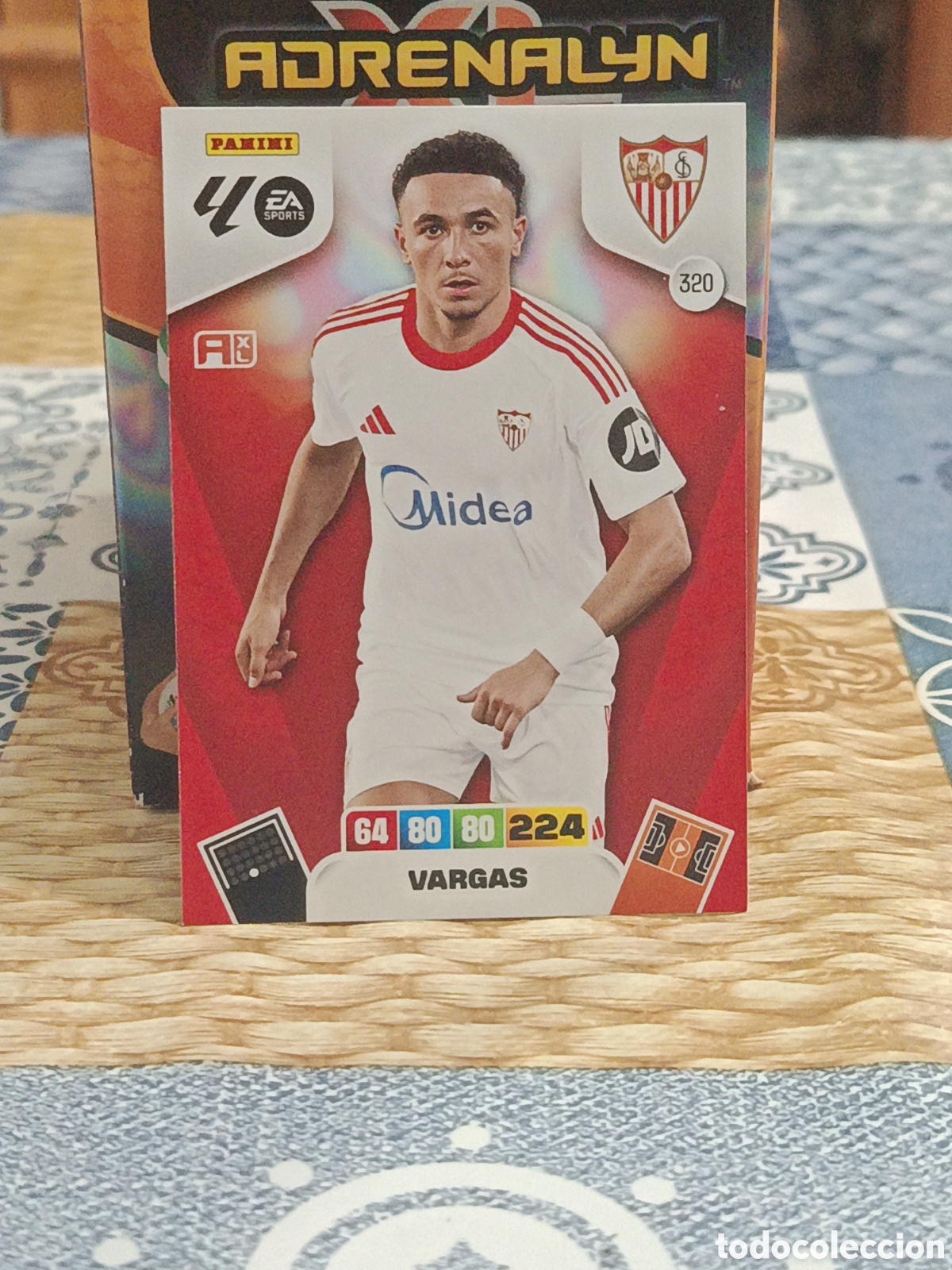 Football Stickers: VARGAS SEVILLA N&ordm; 320 LIGA ADRENALYN 25 26 2025 2026 PANINI