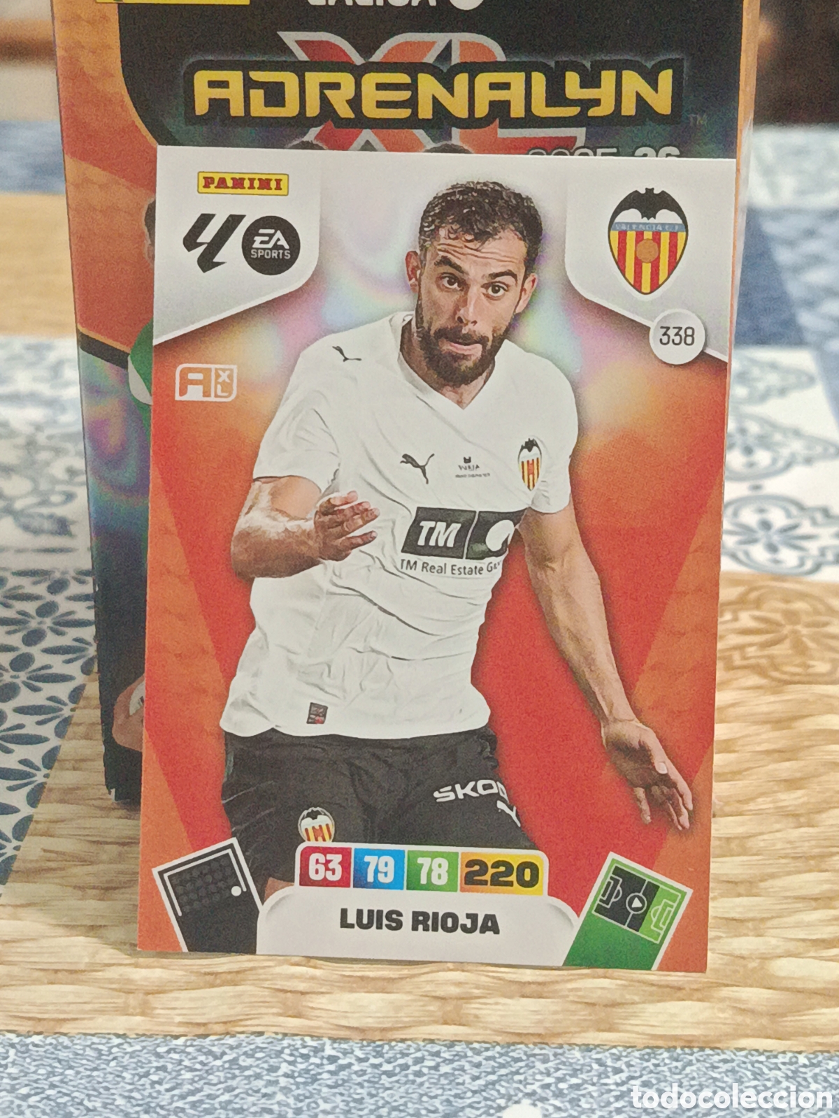 Fu&szlig;ball-Sticker: LUIS RIOJA VALENCIA C.F. N&ordm; 338 LIGA ADRENALYN 25 26 2025 2026 PANINI