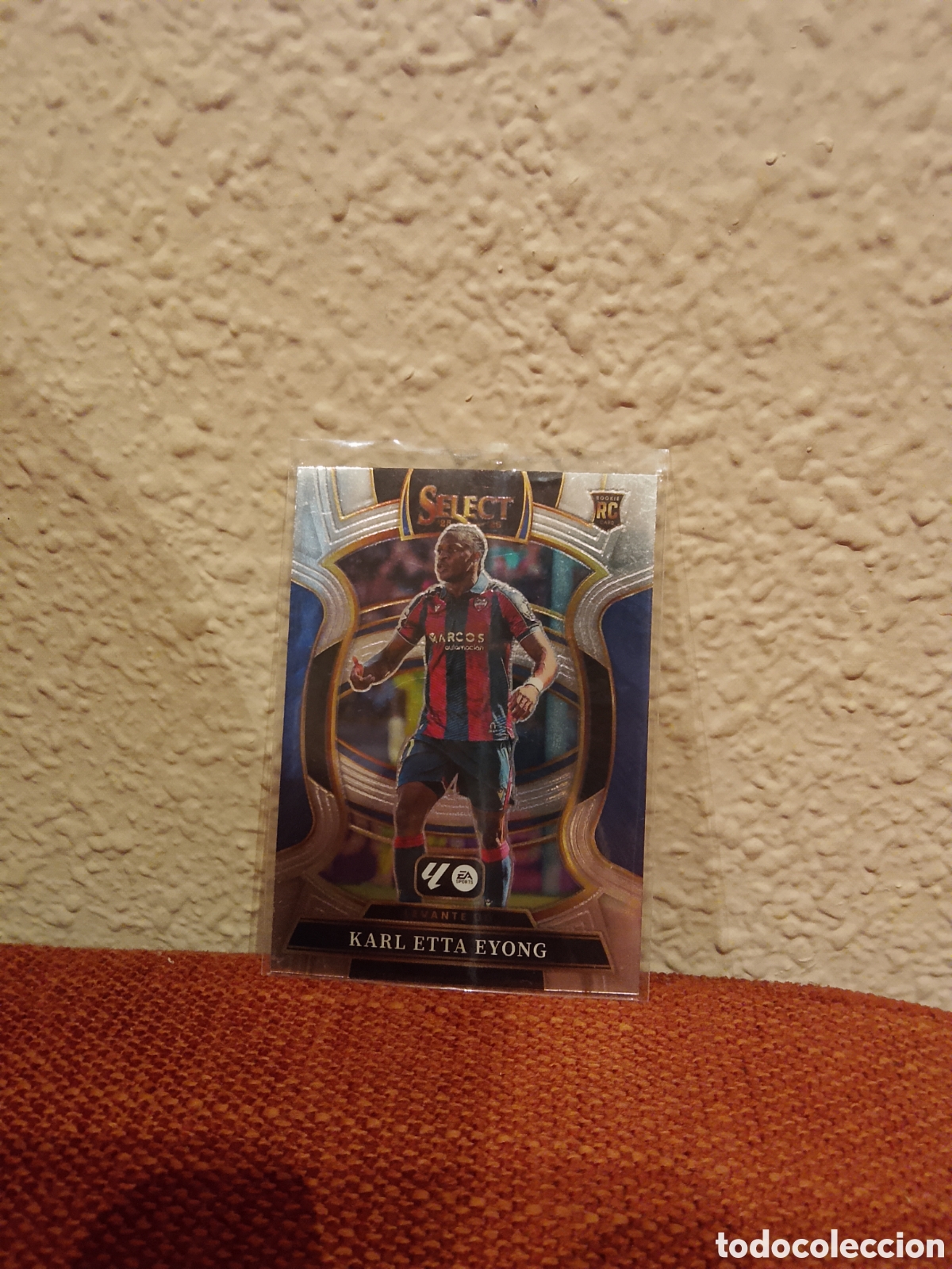 Cartes &agrave; collectionner de Football: Karl etta eyong Levante 94 Rookie card Select La Liga 25/26 2025 2026