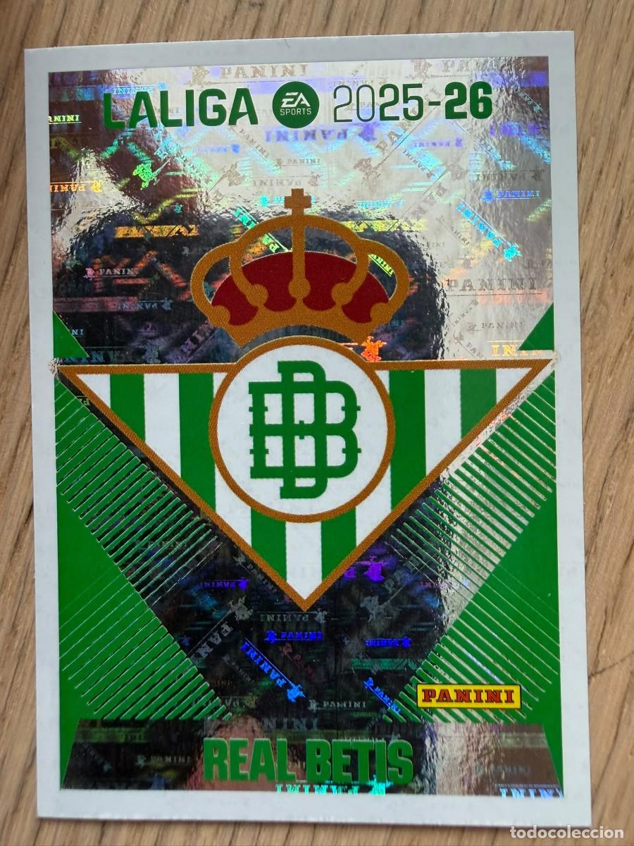 Cromos de f&uacute;tbol: 1 ESCUDO BETIS 25 26 2025 2026 LIGA EA SPORTS COLECCIONES ESTE SIN PEGAR STICKER