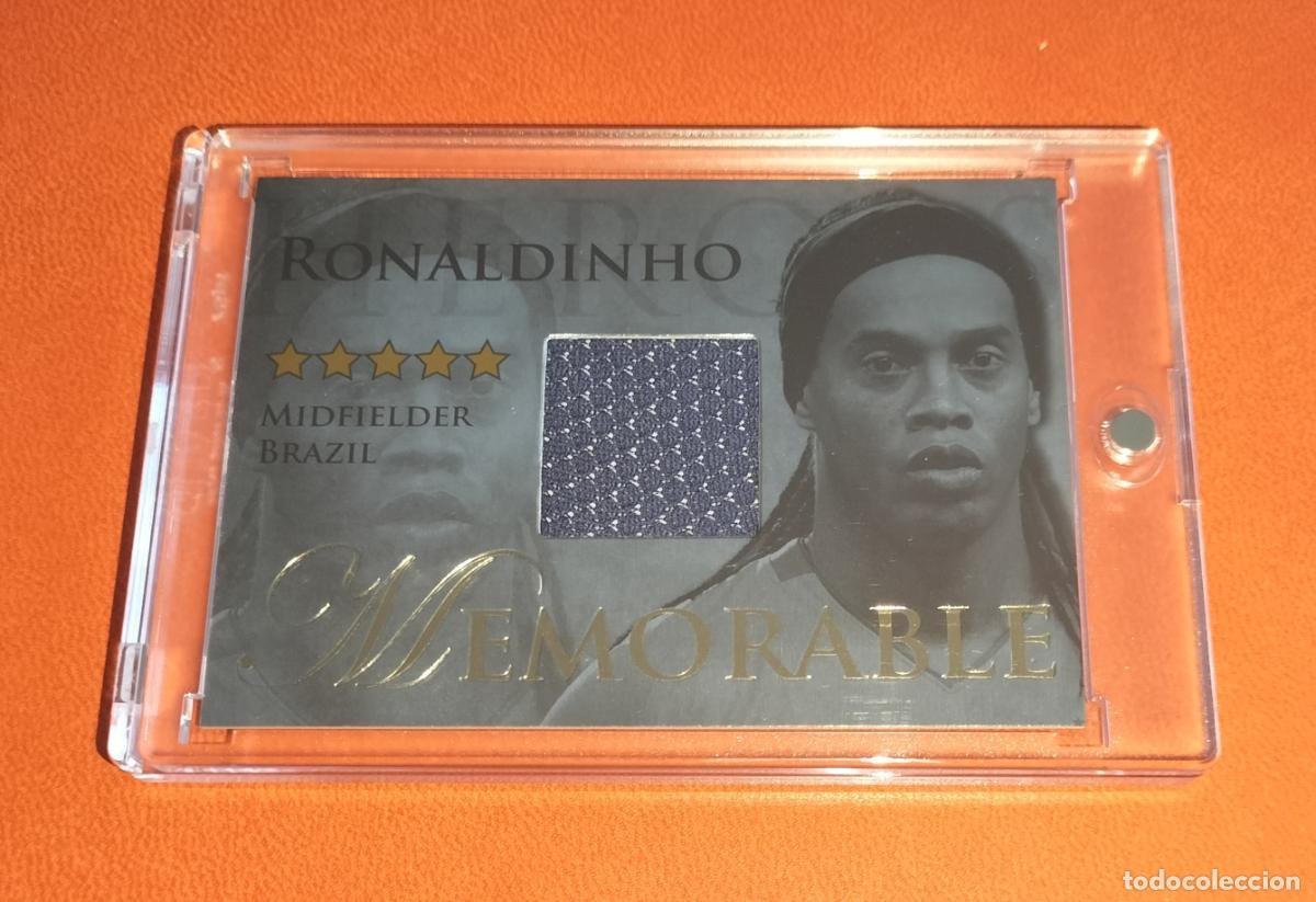 Cromos de f&uacute;tbol: RONALDINHO LIMITED EDITON RELIC CARD A 395 BRASIL PARIS SAINT-GERMAIN WORLD CUP FUTERA UNIQUE 2012