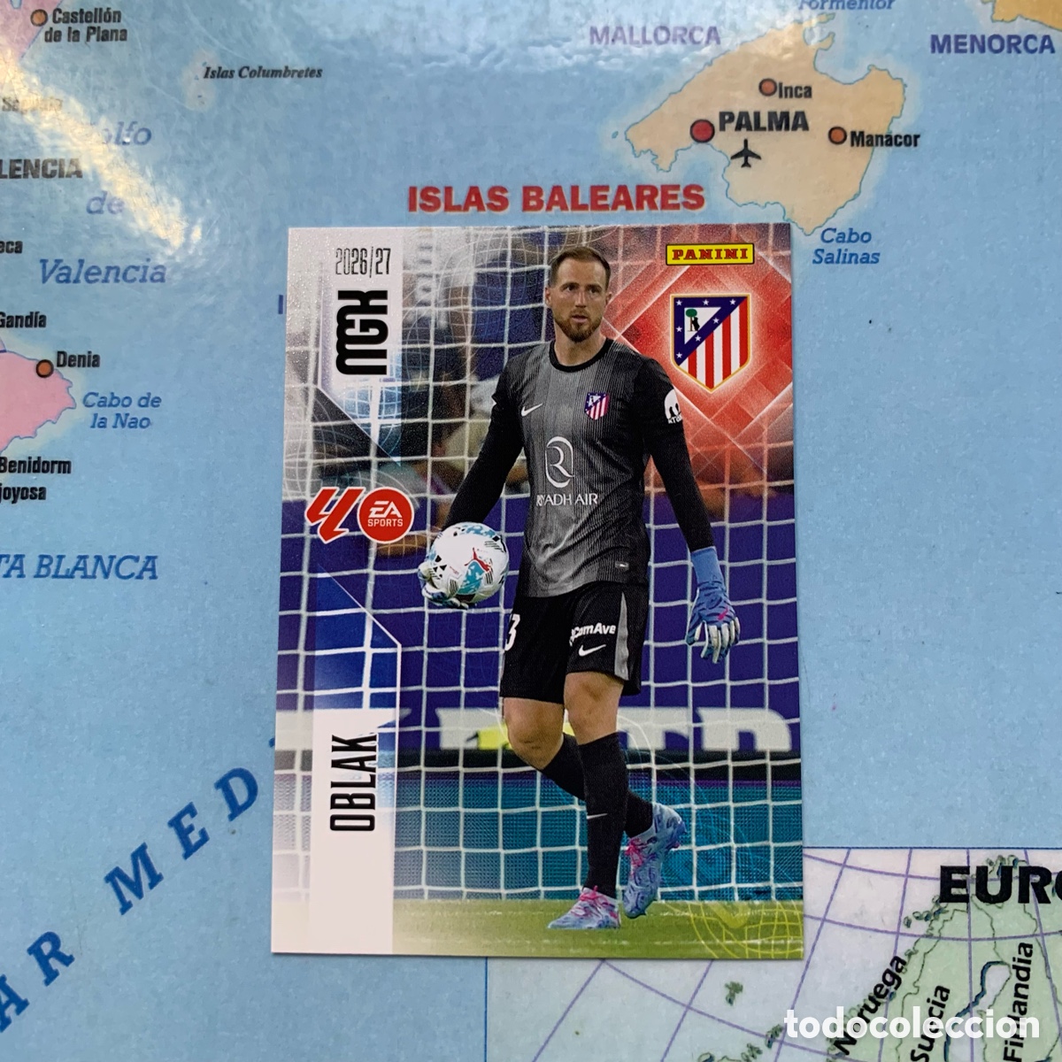 Cromos de f&uacute;tbol: Oblak n&uacute;mero 56 del Atl&eacute;tico de Madrid megacracks 26-27 2026-2027