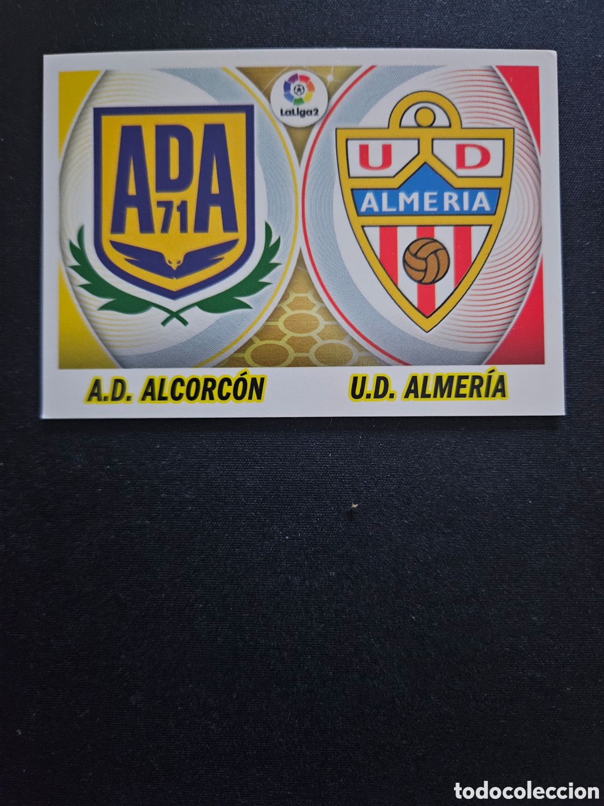 Cromos de f&uacute;tbol: ESCUDOS A.D. ALCORC&Oacute;N &ndash; U.D. ALMER&Iacute;A N&ordm; 1 LALIGA2 &ndash; LIGA ESTE 2016-17 PANINI 1/3