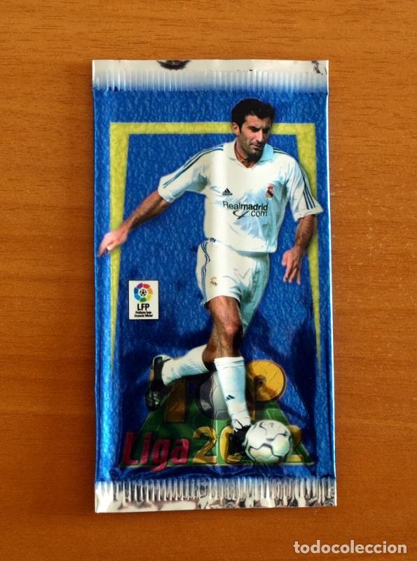Cartes &agrave; collectionner de Football: Sobre de cromos vacio - Figo, Real Madrid Las fichas de la Liga 2001-2002 -01-02 - Mundicromo Sport