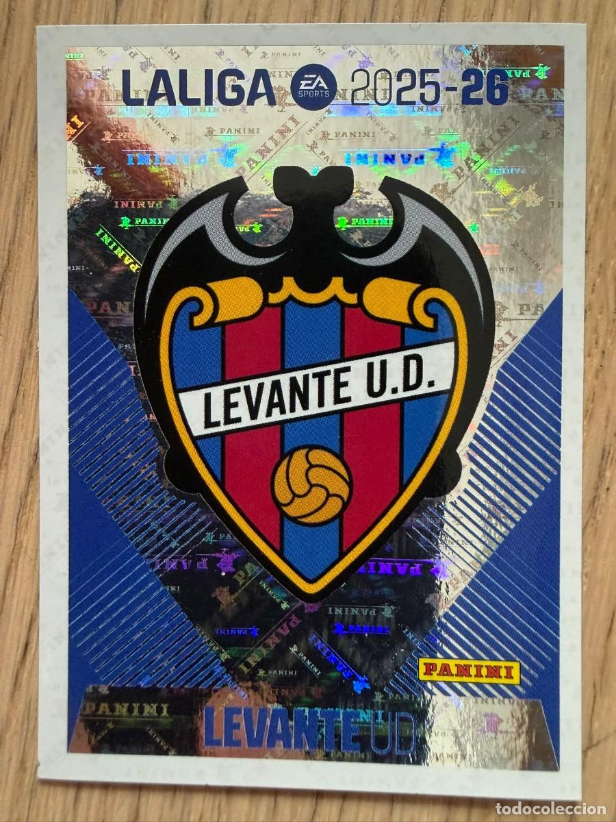 Football Stickers: 1 ESCUDO LEVANTE 25 26 2025 2026 LIGA EA SPORTS COLECCIONES ESTE SIN PEGAR STICKER