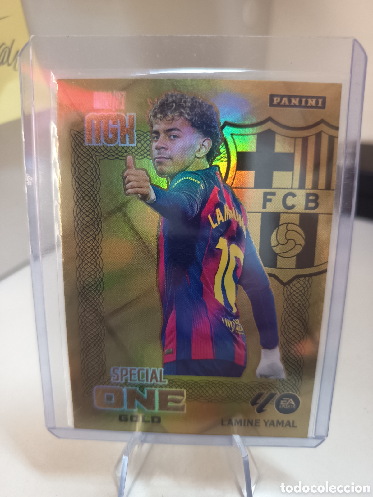 Cartes &agrave; collectionner de Football: SPECIAL ONE GOLD LAMINE YAMAL FC BARCELONA MEGACRACKS 2026 2027