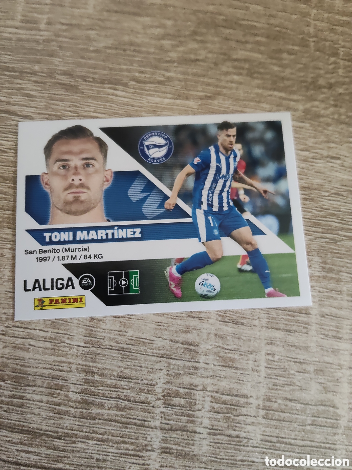 Cromos de f&uacute;tbol: Toni Mart&iacute;nez Alav&eacute;s liga 2026 2027 26 27 ediciones este