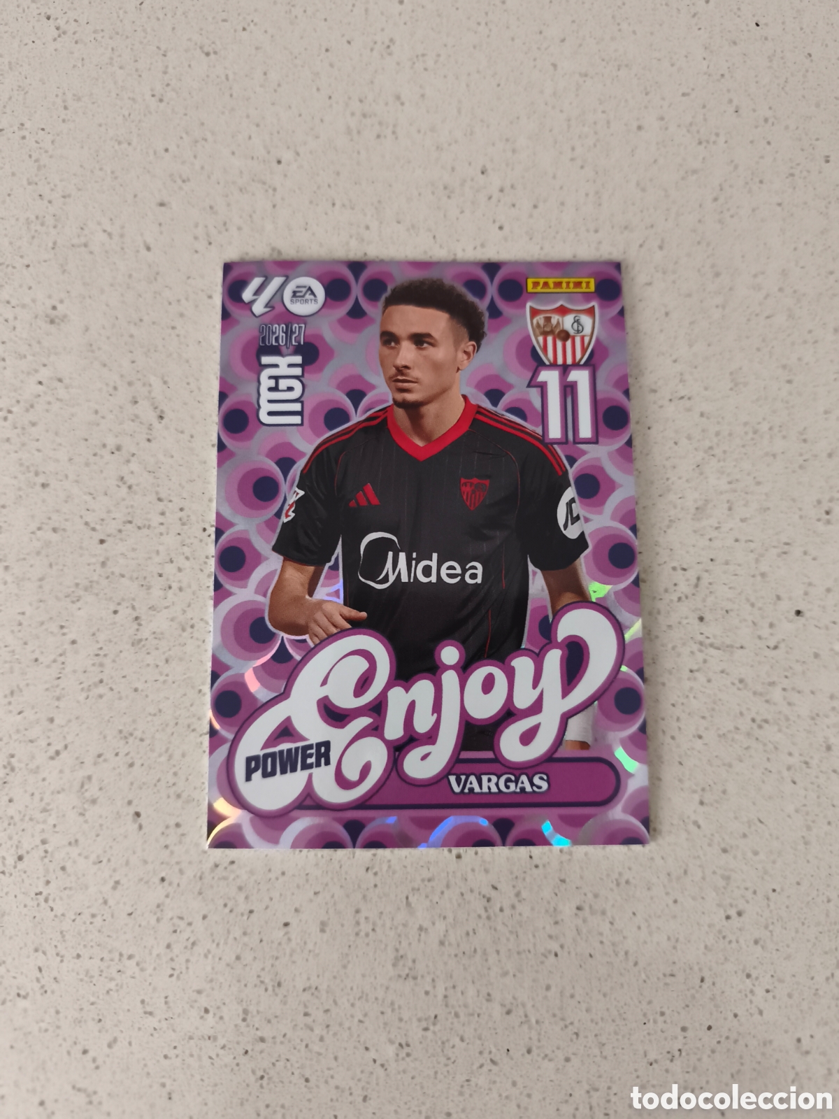 Football Stickers: CARTA ZONA ENJOY POWER VARGAS SEVILLA. MEGACRACKS 26/27. PANINI.