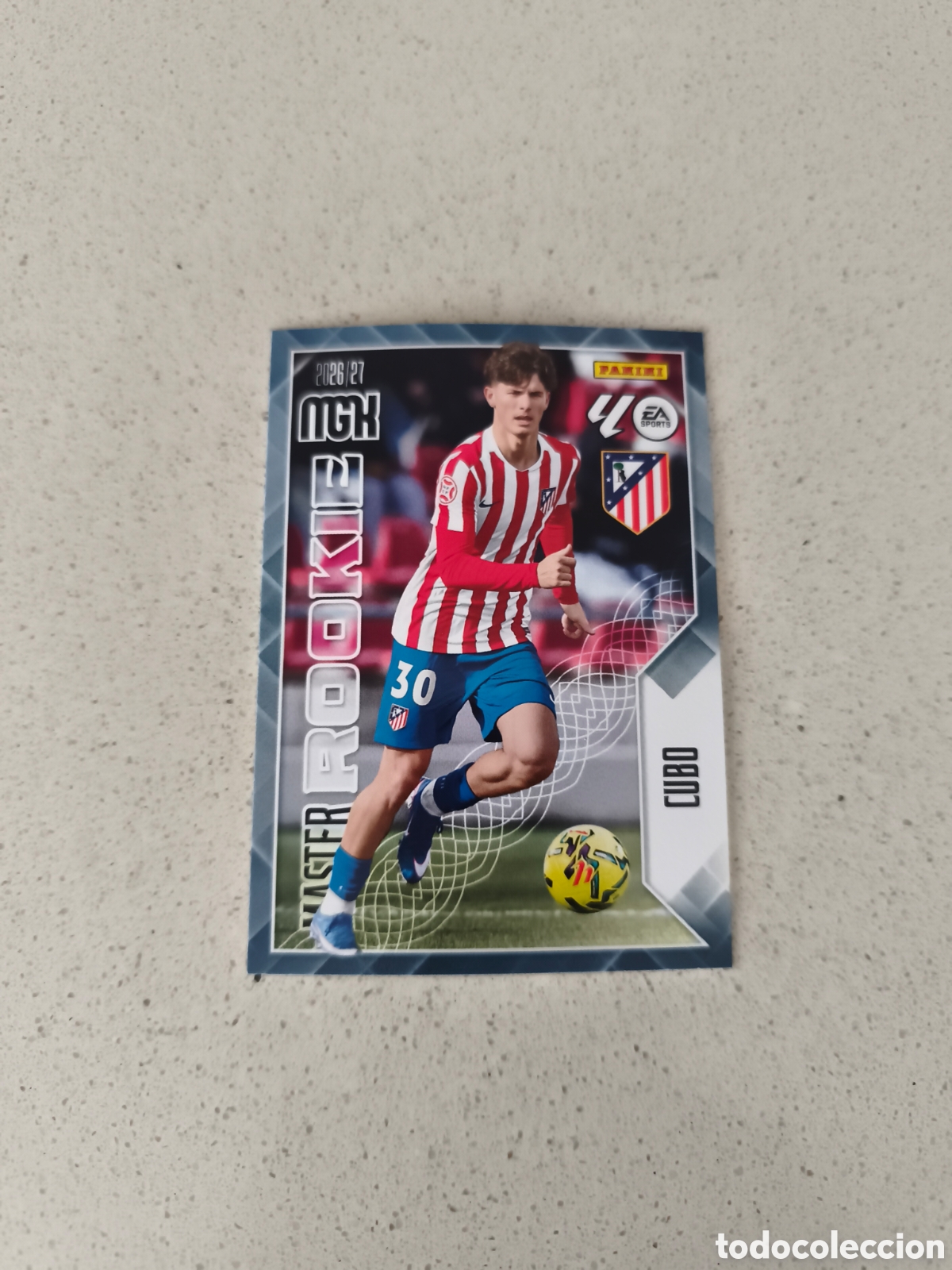 Football Stickers: CARTA N&Uacute;MERO 410 M&Aacute;STER ROOKIE CUBO ATL&Eacute;TICO DE MADRID. MEGACRACKS 26/27. PANINI.