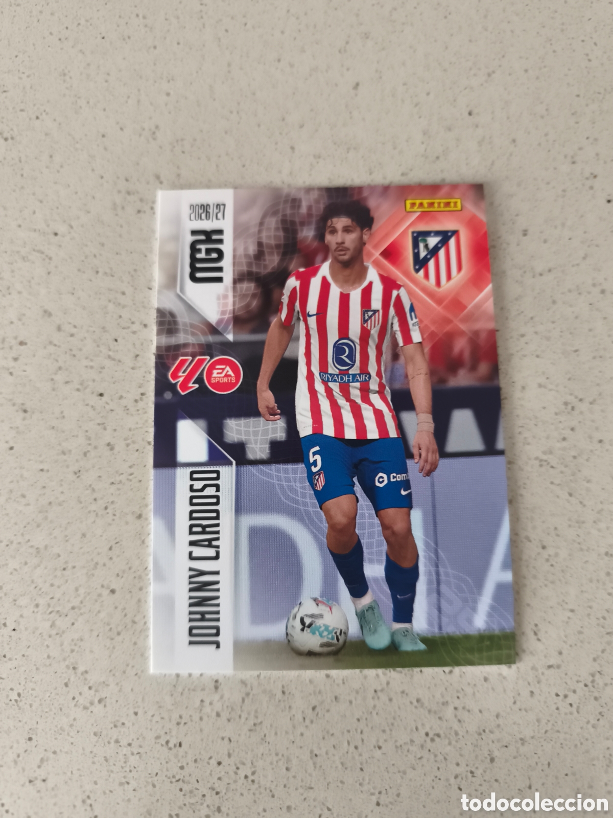 Figurine di Calcio: CARTA N&Uacute;MERO 66 JOHNNY CARDOSO ATL&Eacute;TICO DE MADRID. MEGACRACKS 26/27. PANINI.