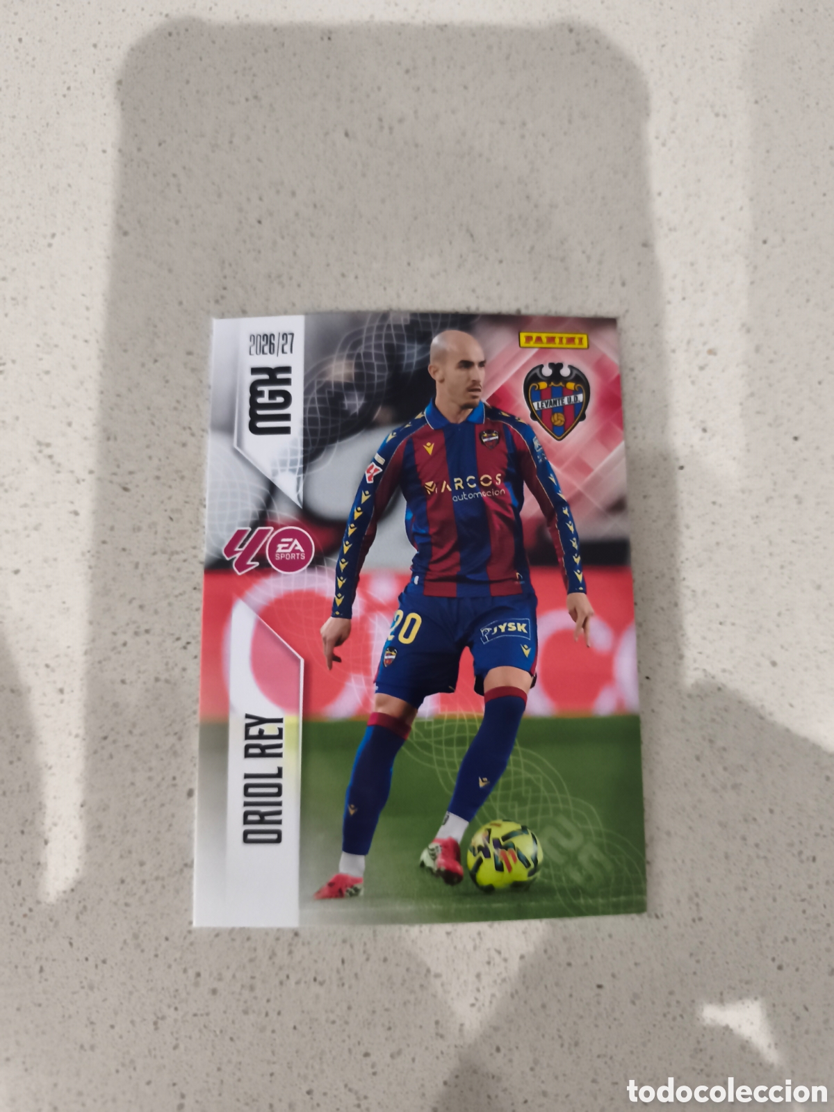 Cromos de f&uacute;tbol: CARTA N&Uacute;MERO 207 ORIOL REY LEVANTE. MEGACRACKS 26/27. PANINI.