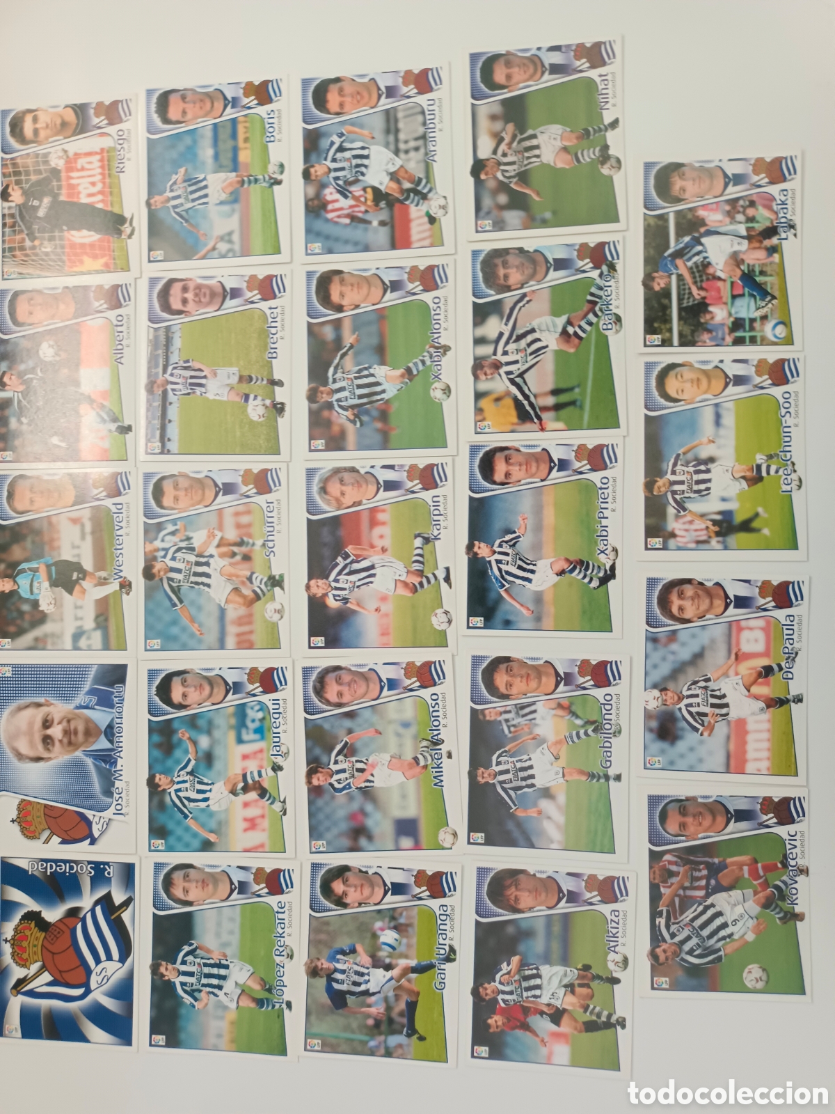 Cromos de f&uacute;tbol: ESTE 2004-2005 24 CROMOS REAL SOCIEDAD. EXCELENTE ESTADO SIN PEGAR