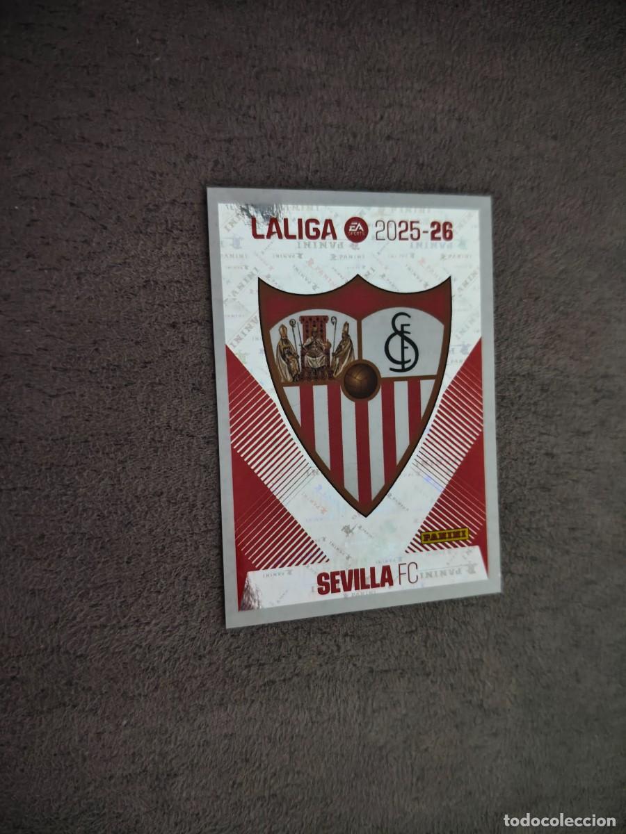 Figurine di Calcio: Cromo 1 ESCUDO SEVILLA FC. Colecci&oacute;n LALIGA F&uacute;tbol 2025-2026 PANINI Nuevo