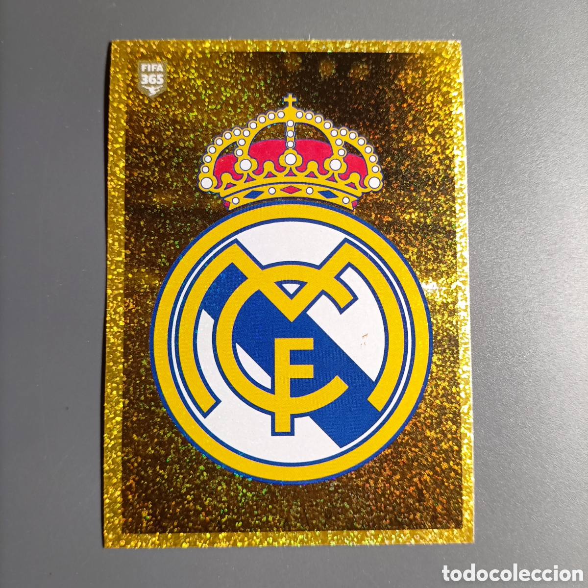 Cromos de f&uacute;tbol: STICKER PANINI ALBUM 2021. FIFA 365 (REAL MADRID) №119 ESCUDO