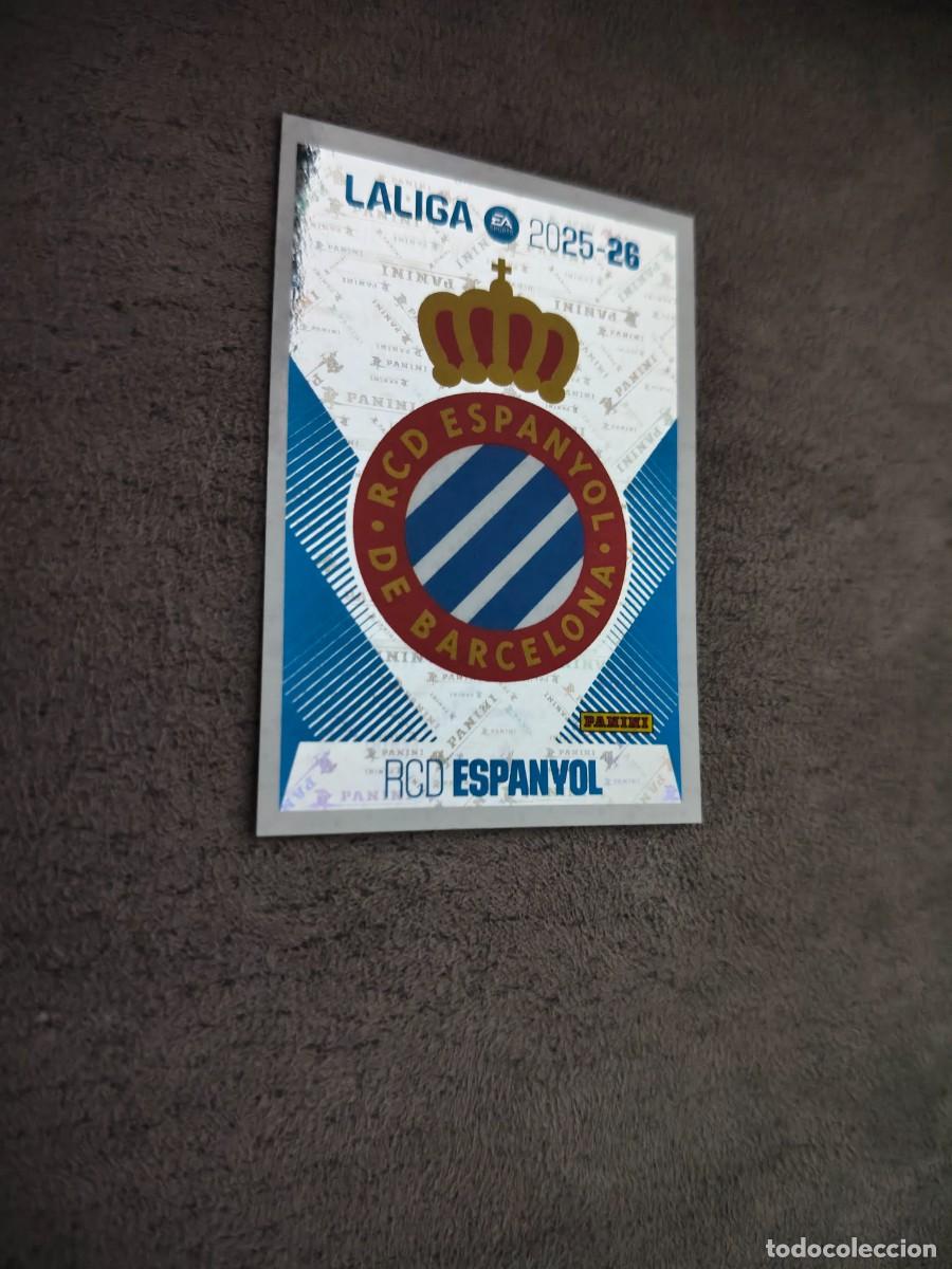 Cromos de f&uacute;tbol: Cromo 1 ESCUDO RCD ESPANYOL. Colecci&oacute;n LALIGA F&uacute;tbol 2025-2026 PANINI Nuevo