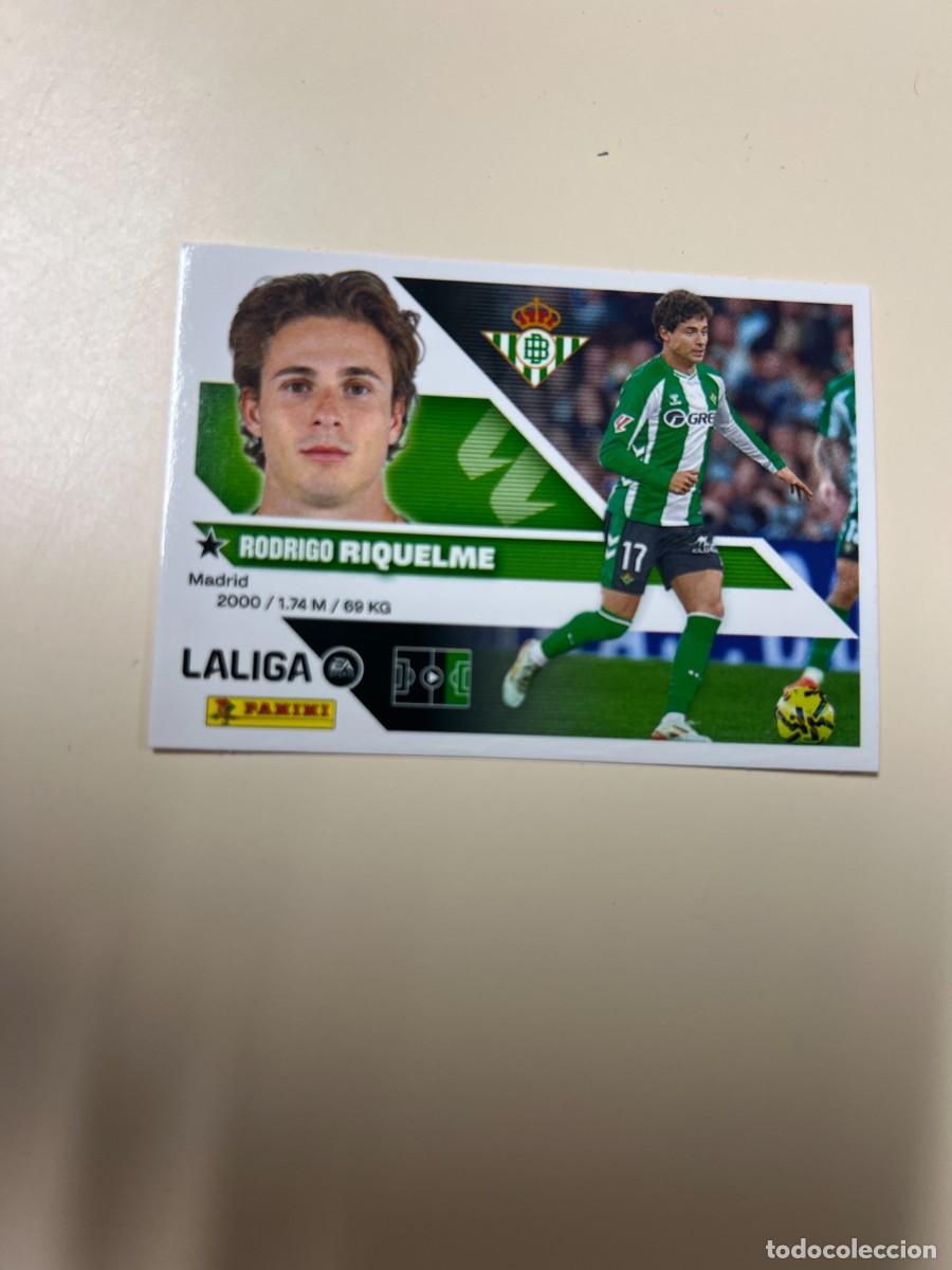 Football Stickers: 17 RIQUELME BETIS LIGA ESTE EDICIONES ESTE 2026 2027 26 27